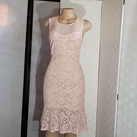 BRAND NEW FLT STUDIO SLEEVELESS BODYCON DRESS WITH RUFFLE HEM - Picture 10 of 13